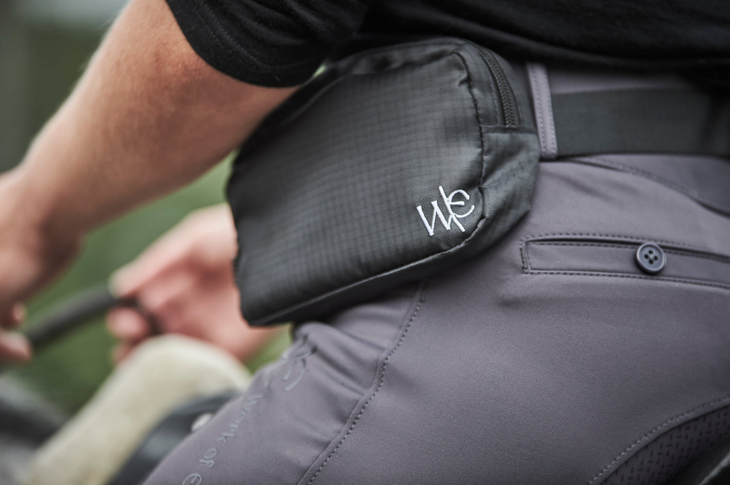 fanny pack fra Work of equine