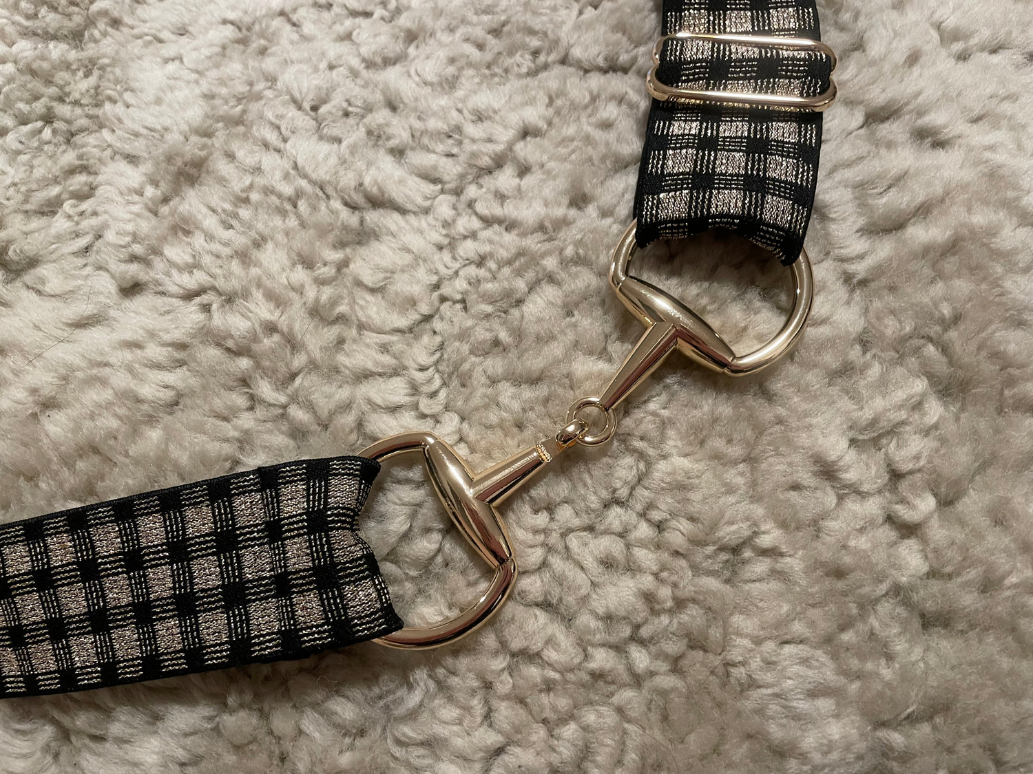 Snaffle bit Belte sort og gull